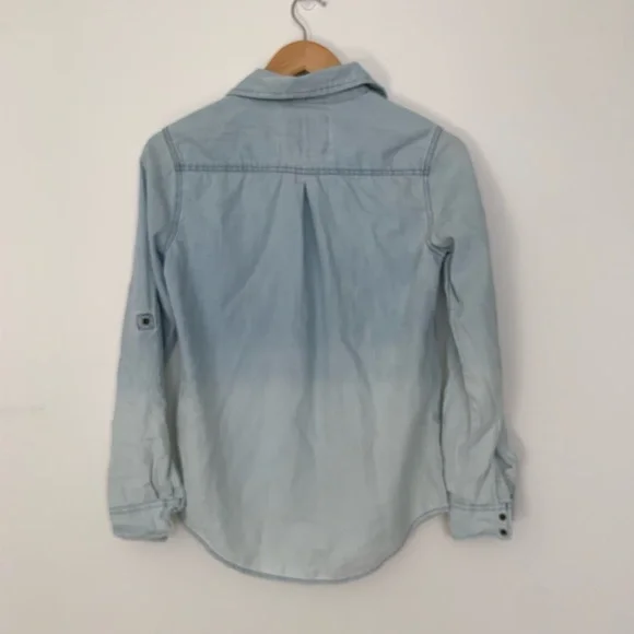 🍒 Arizona denim blue embroidered button-up shirt top - Picture 4 of 6